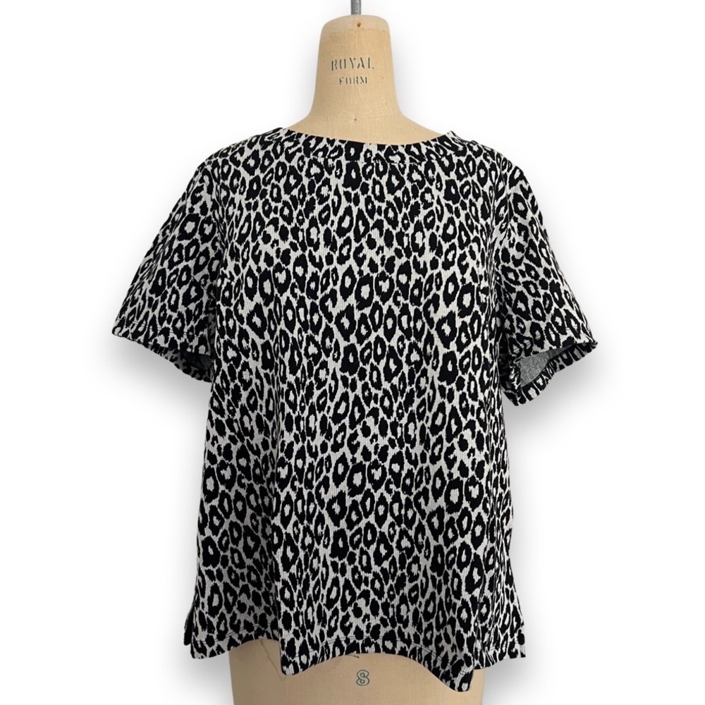 Eri + Ali Sz 2X leopard cheetah print black and white thick jersey top animal